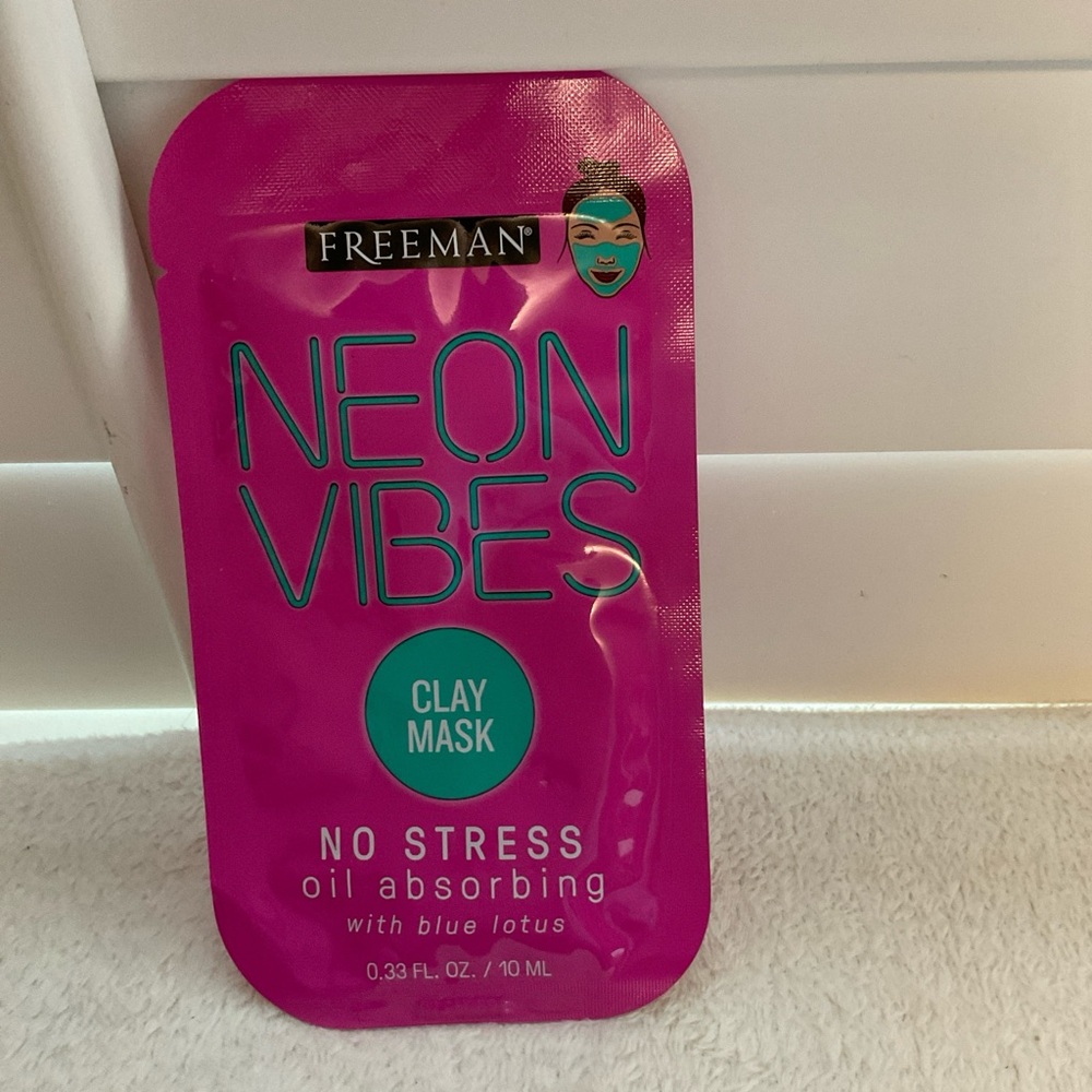 Neon Vibes No Stress Clay Mask - Pink